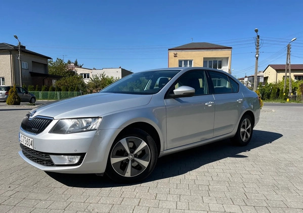 Skoda Octavia cena 34900 przebieg: 250000, rok produkcji 2014 z Lublin małe 497